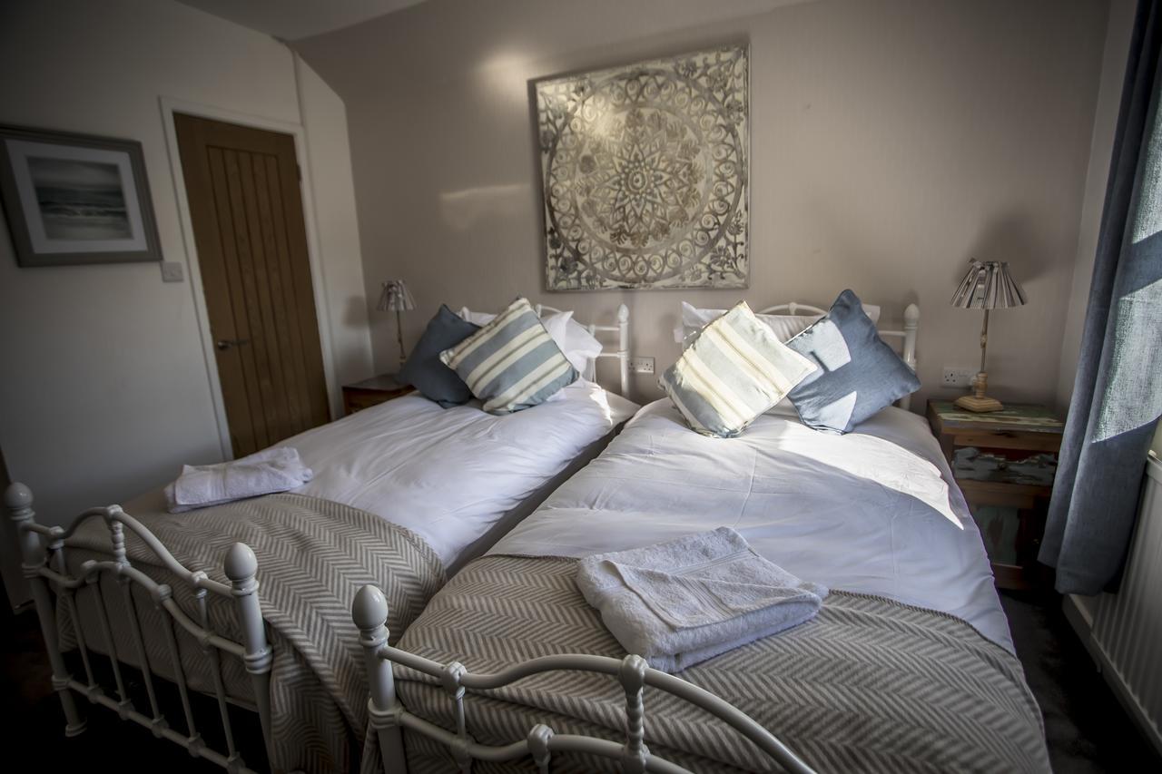 Waters Edge Holiday Apartments Benllech Exterior foto